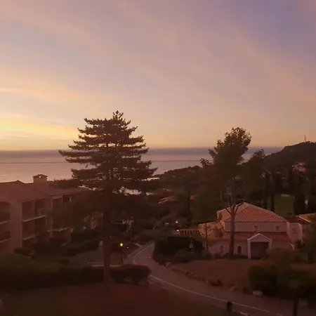 Apartment Duplex Vue Mer Des 2 Terrasses Saint-Raphael (Var)